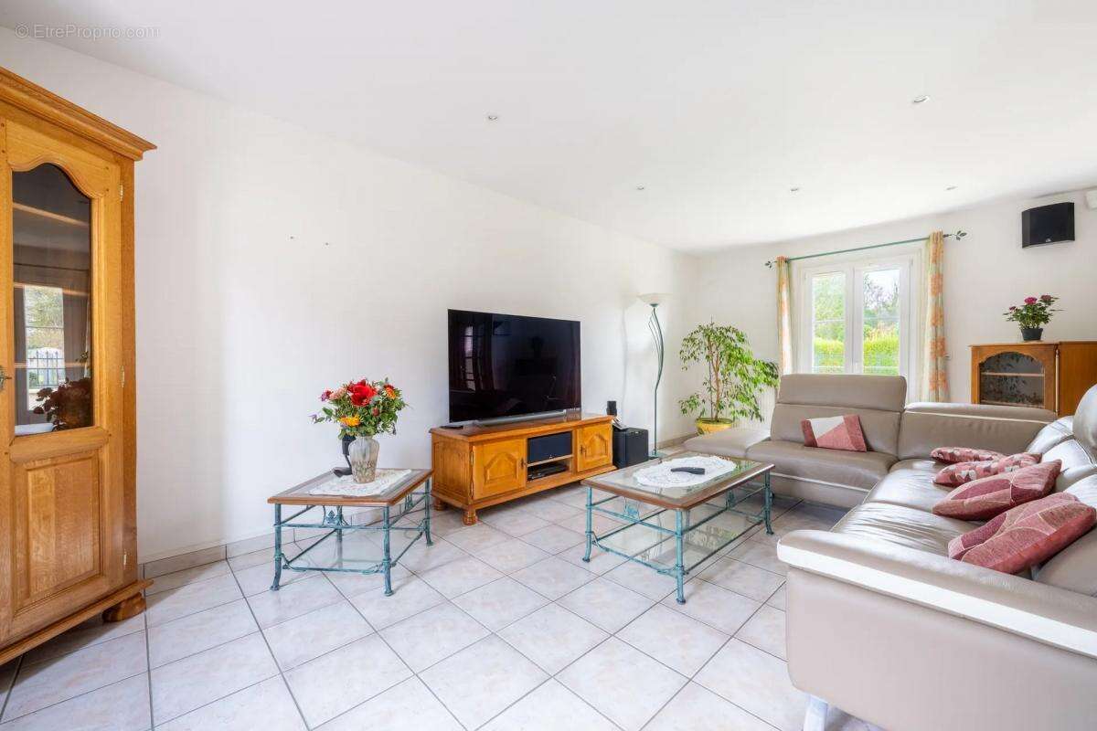 Maison à BALAGNY-SUR-THERAIN