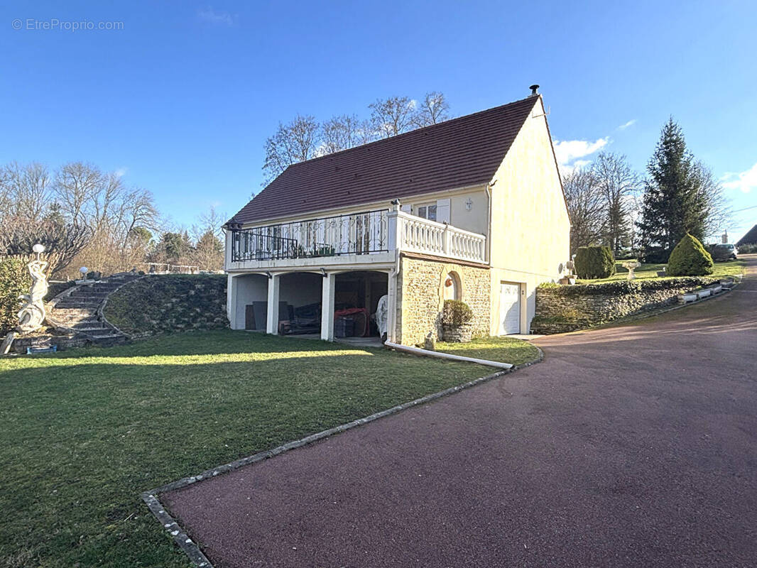 Maison à SAINTE-GENEVIEVE