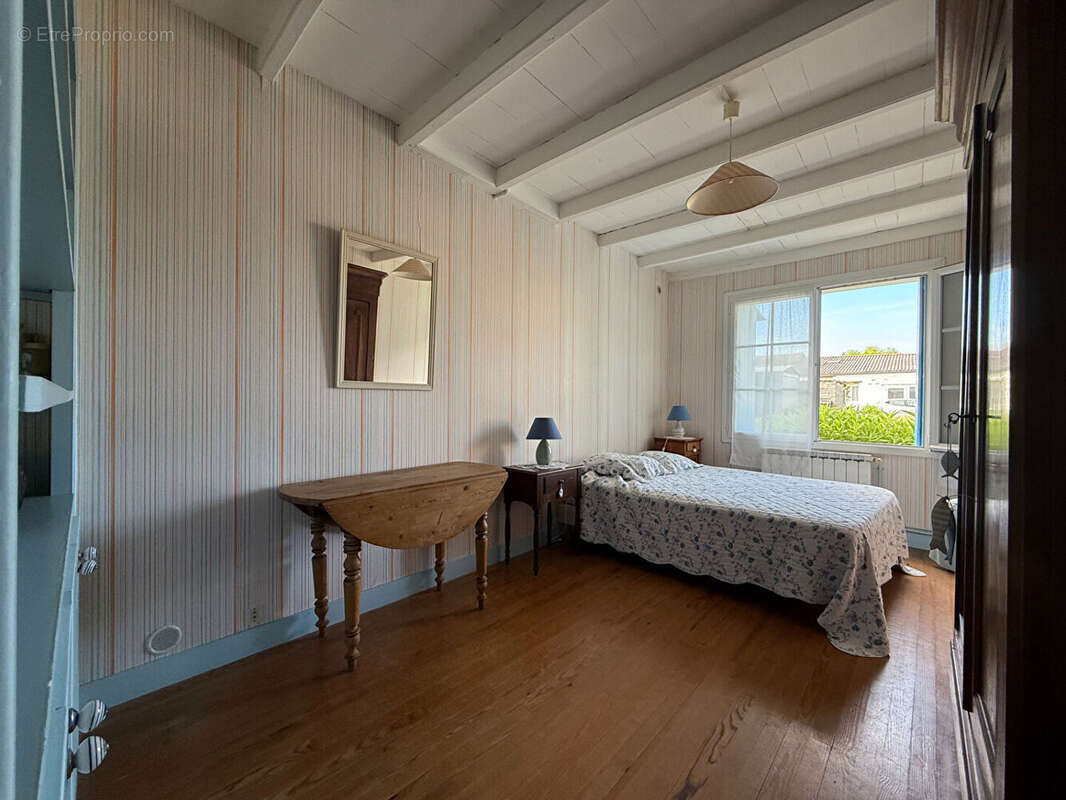 SAINT SULPICE DE ROYAN - Maison de 4 pièces de 104 m2 - photo 6