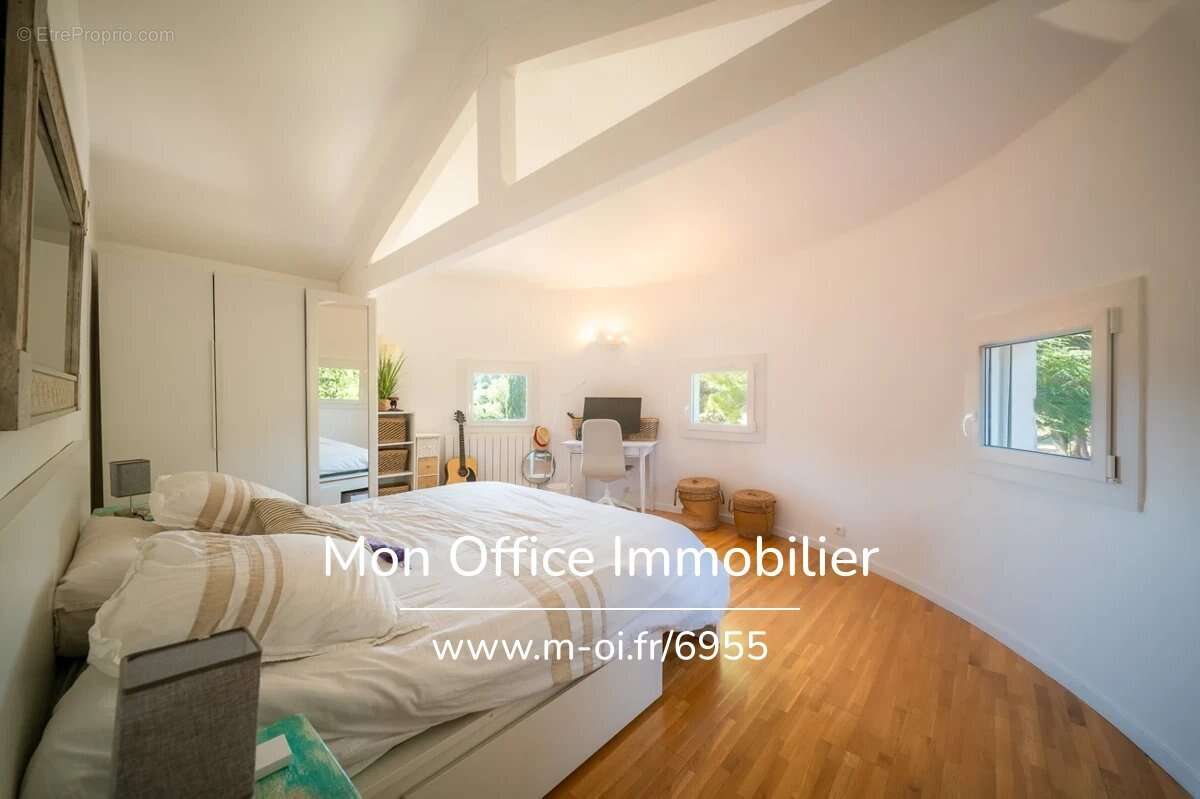 Maison à EGUILLES