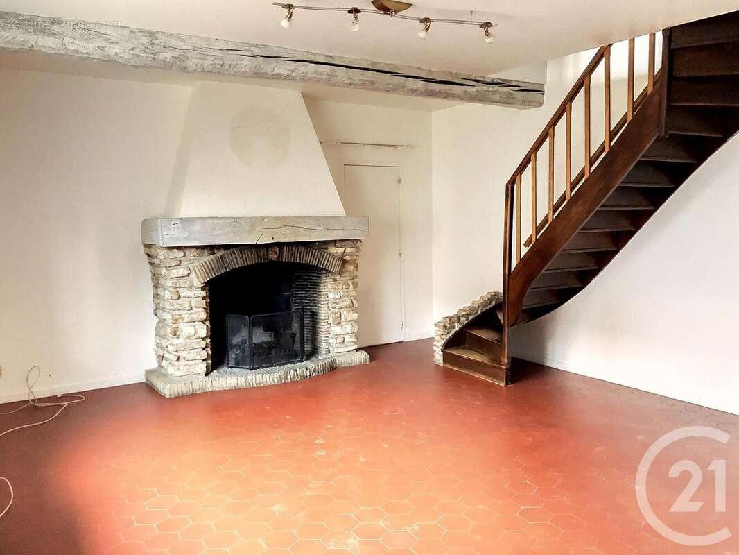 Maison 212 m² à Rouvres  - photo 10