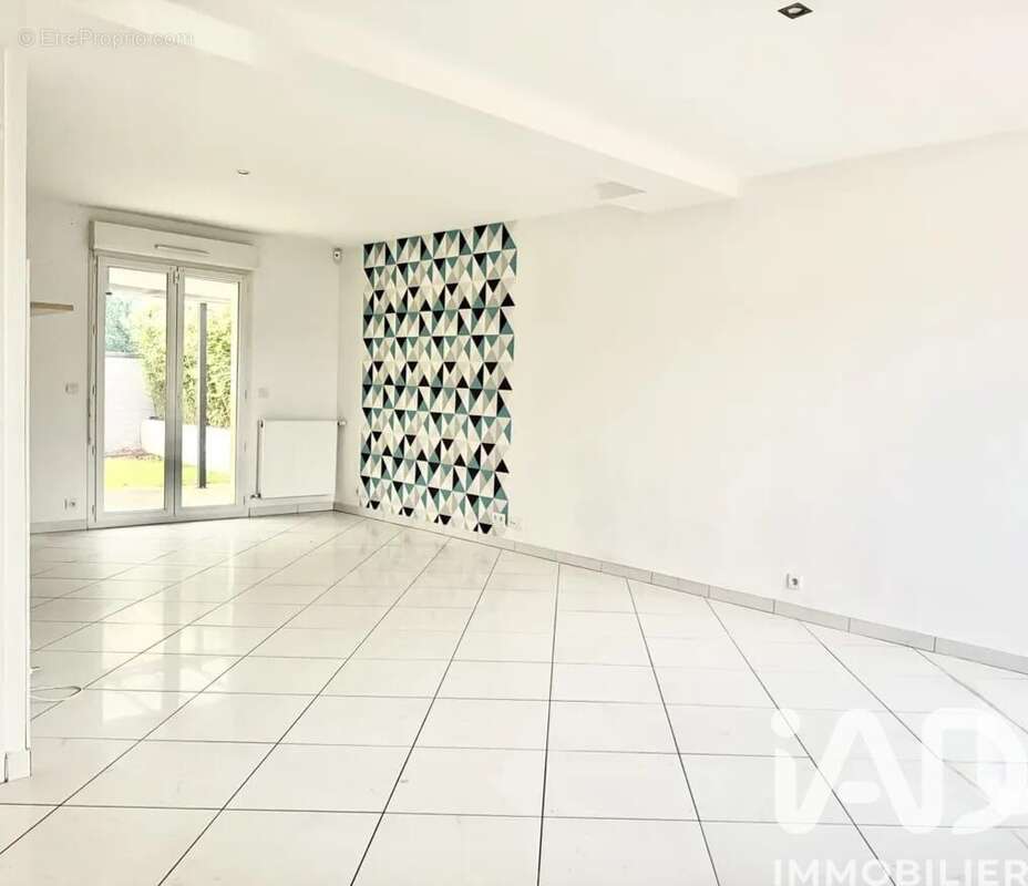 Photo 4 - Maison à VIRY-CHATILLON