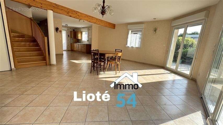 Maison à SAINT-MARD