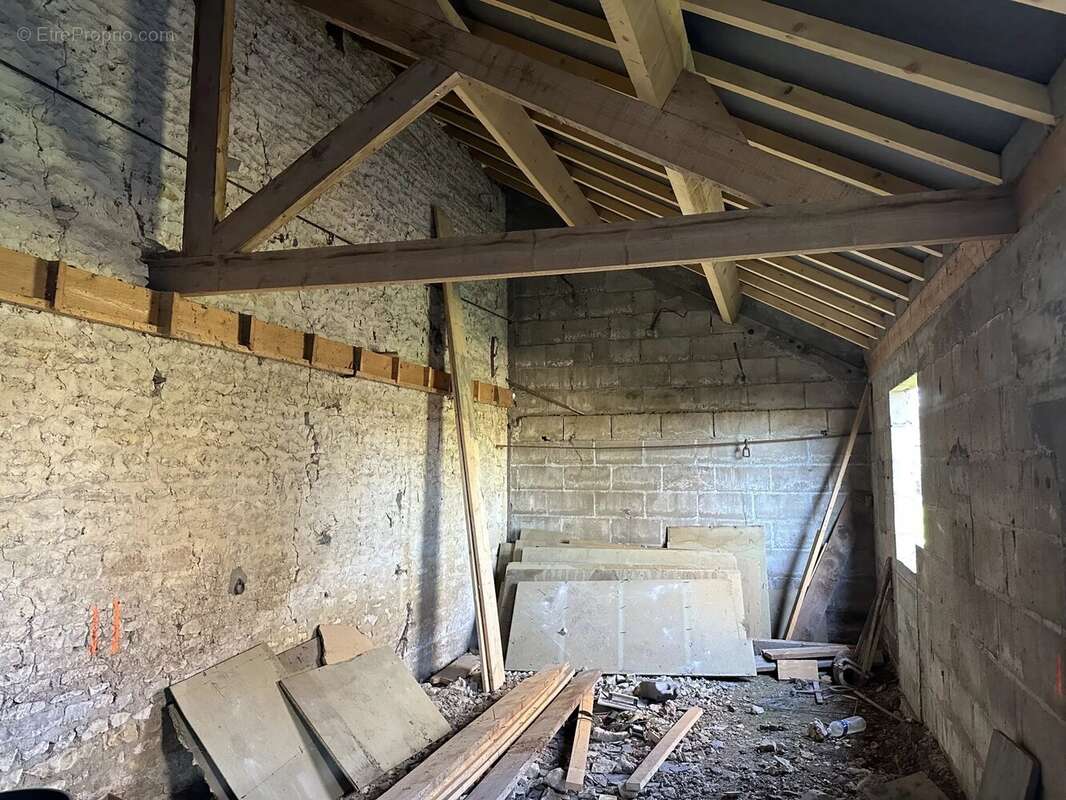 Maison à USSON-DU-POITOU