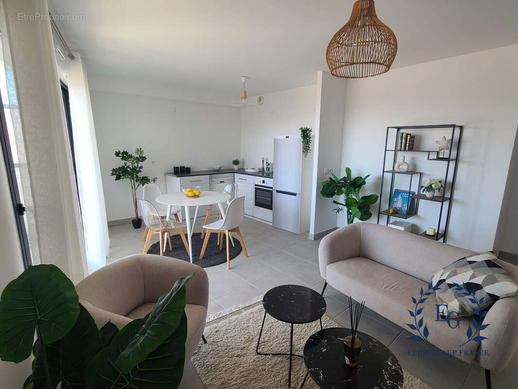 Appartement à LA LONDE-LES-MAURES