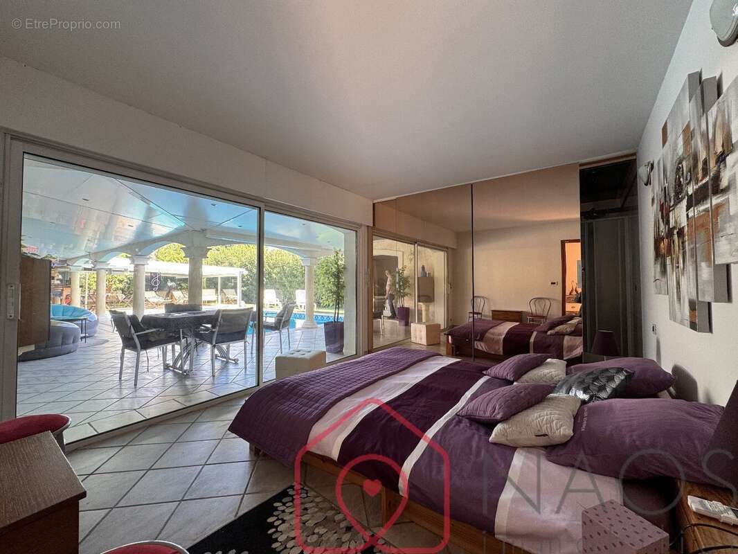 Maison à PUGET-SUR-ARGENS