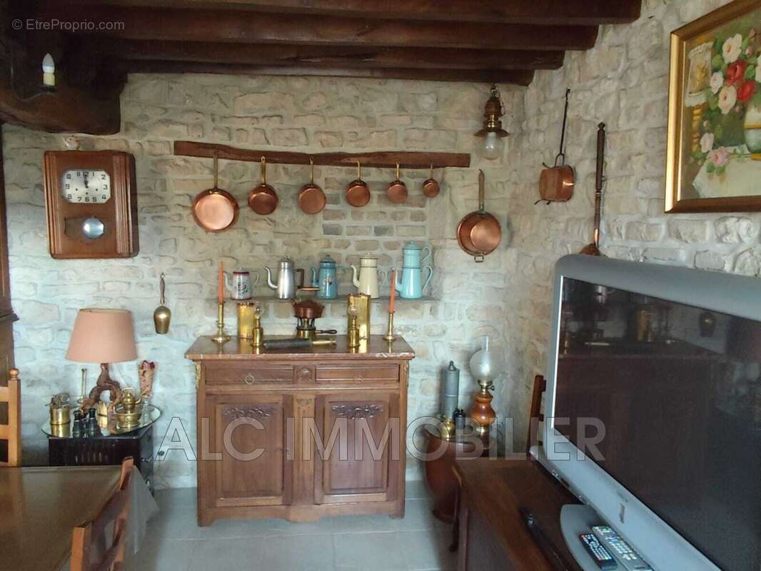 Maison à LE CHEVAIN