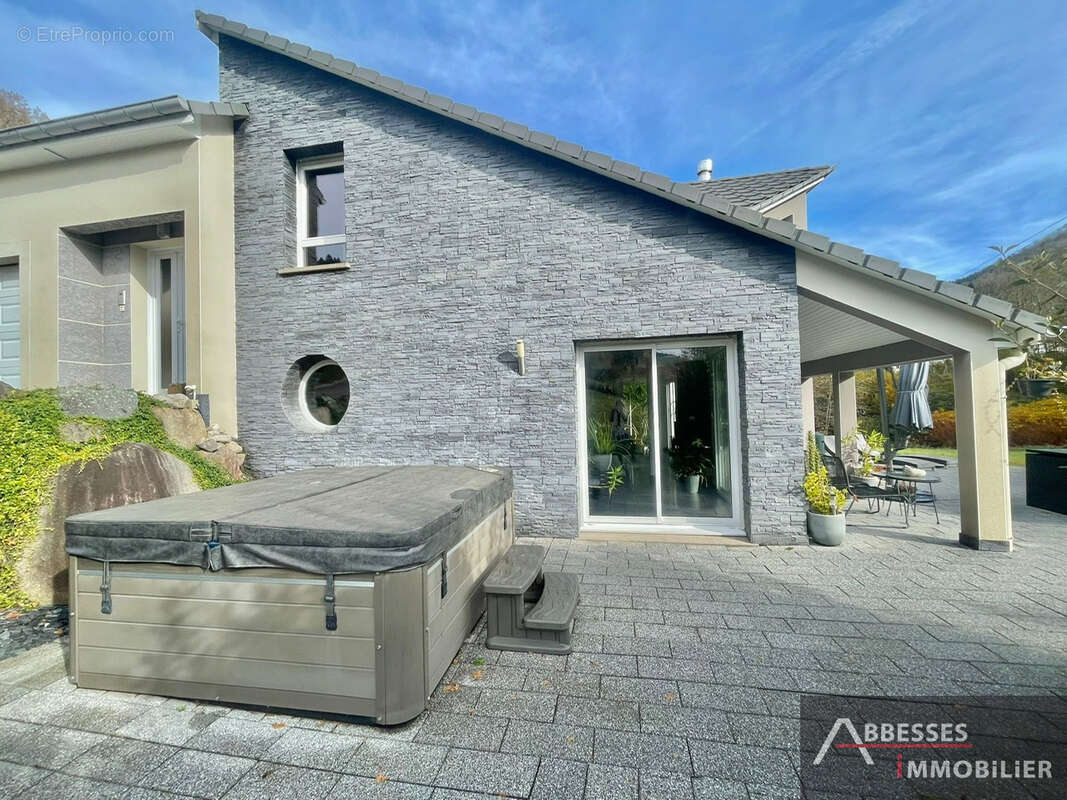 Maison à LA BRESSE