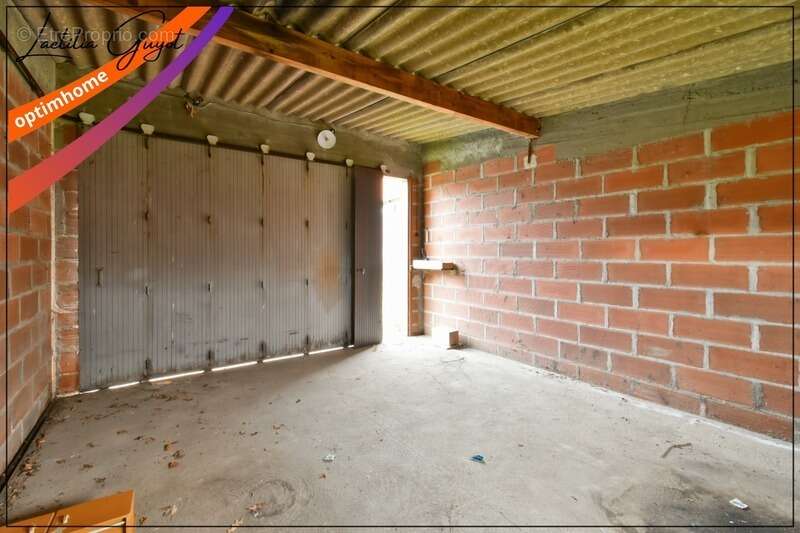 Maison à rénover avec atelier, grange et dépendances – Chemilly (03) - photo 21