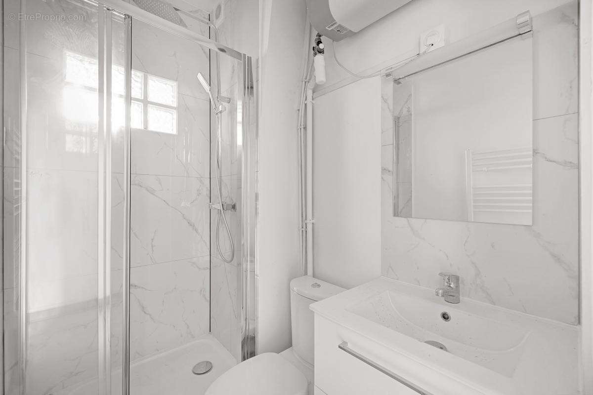 Appartement à PARIS-20E