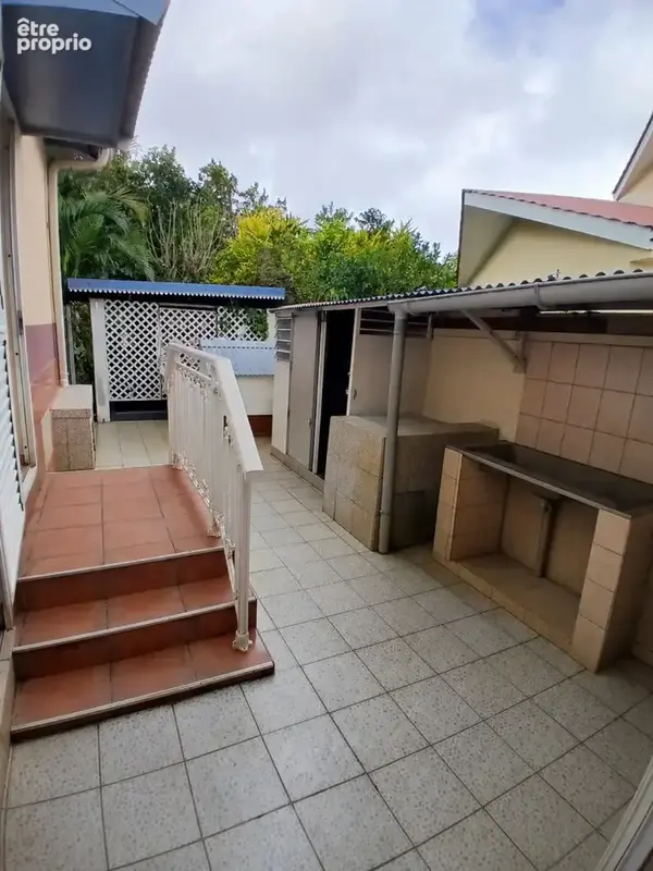 Charmante maison de 122 m2 au centre de Bras Panon - photo 6
