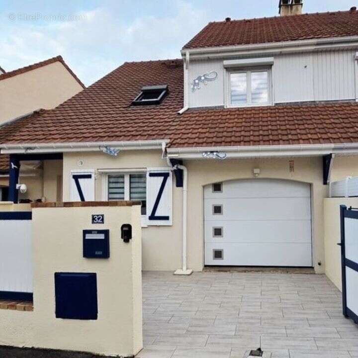 Maison à ETAMPES