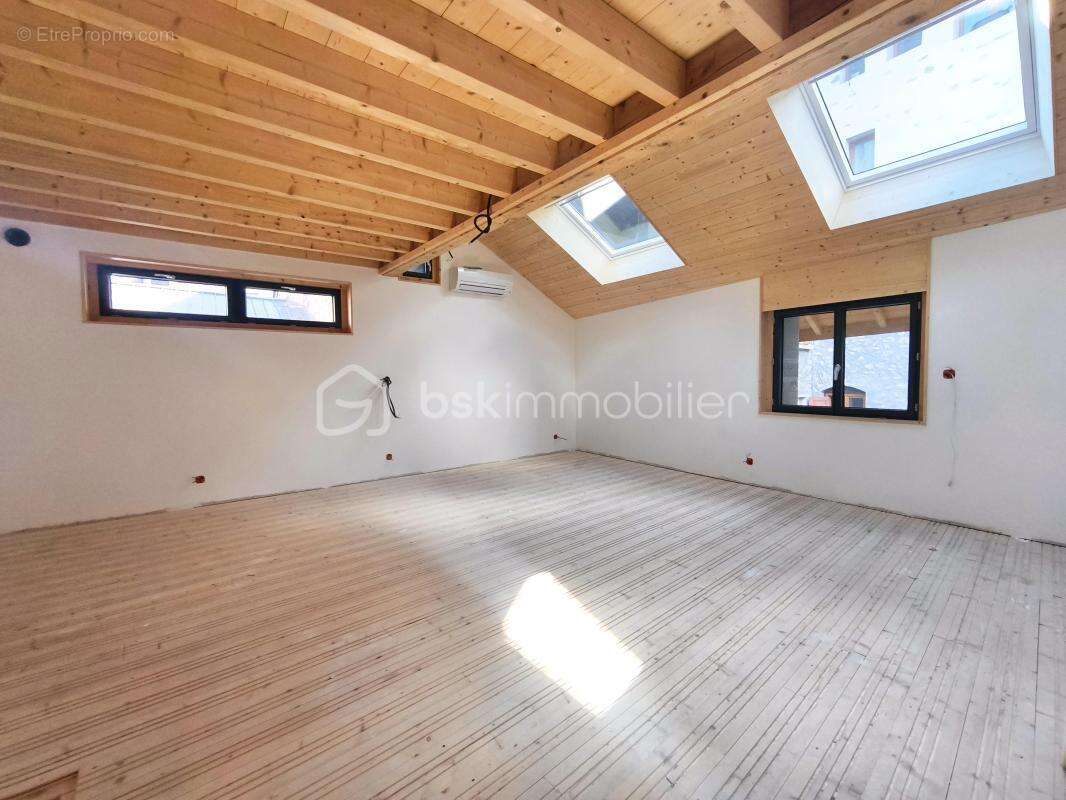 Maison à SAINT-PIERRE-D'ALBIGNY