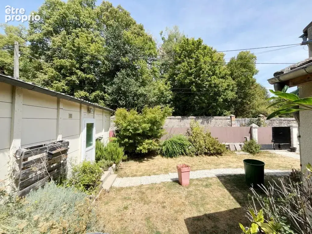 Agréable maison de village et sa dépendance sur son jardin clos de 410 m2 dans le Nord de l'Yonne. - photo 16