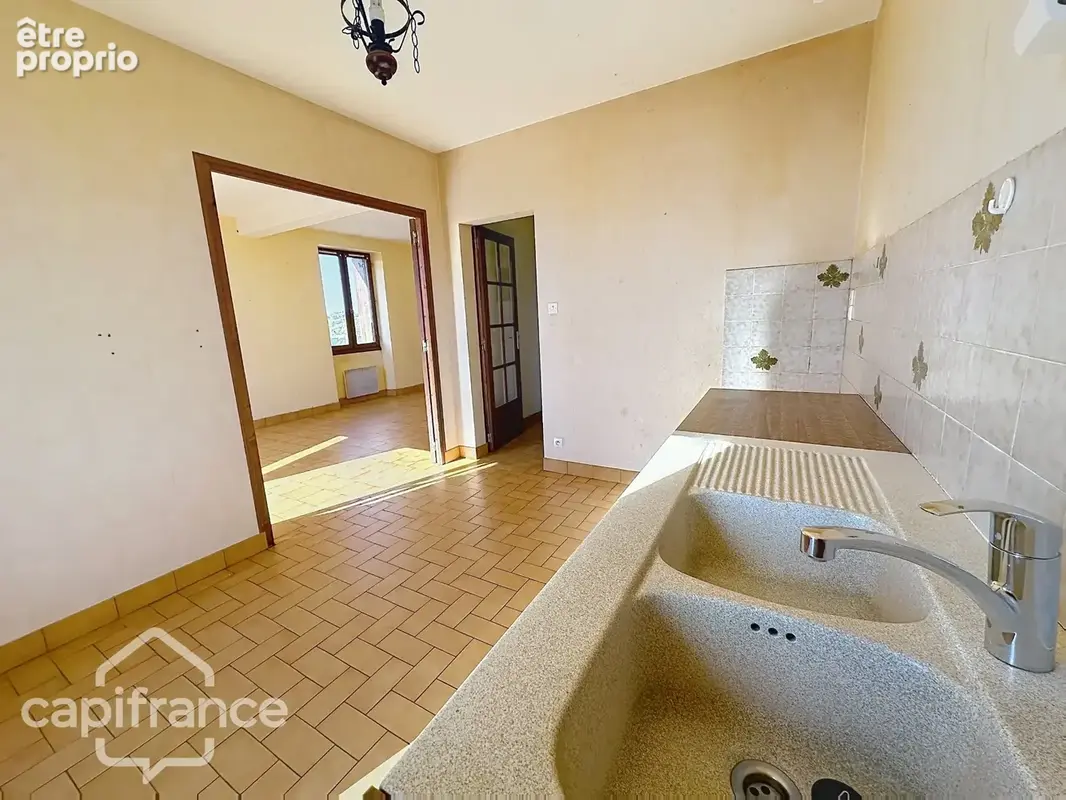 Maison 3 chambres à SAINT VARENT (79) - photo 2