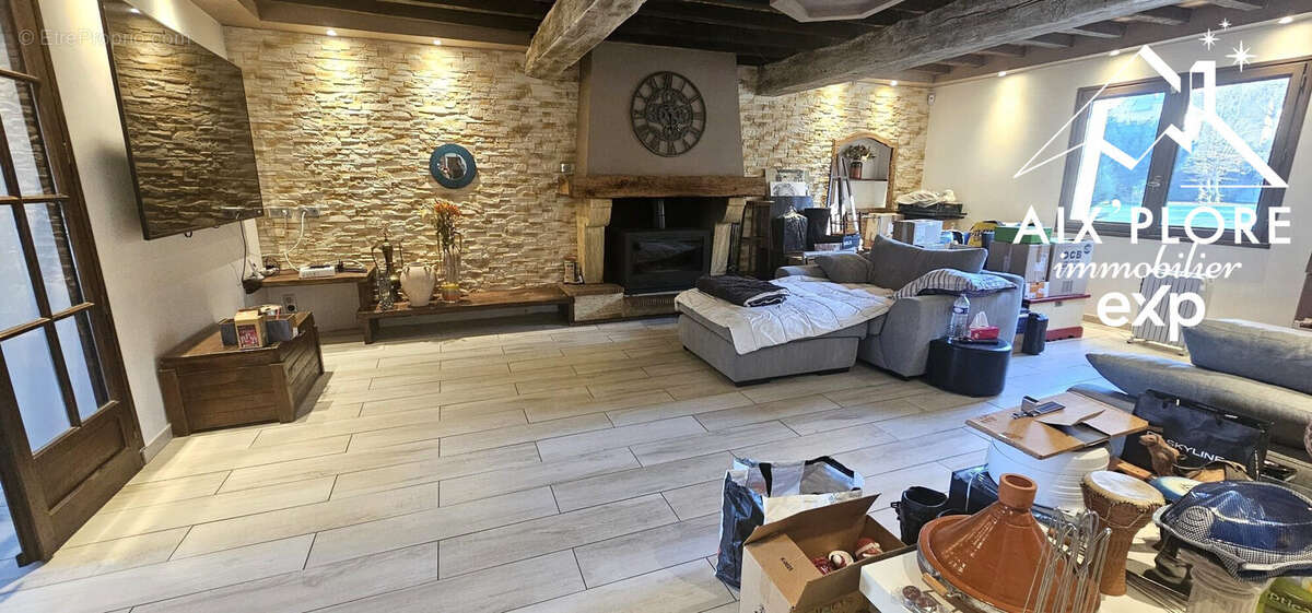 Maison à ATTIGNAT