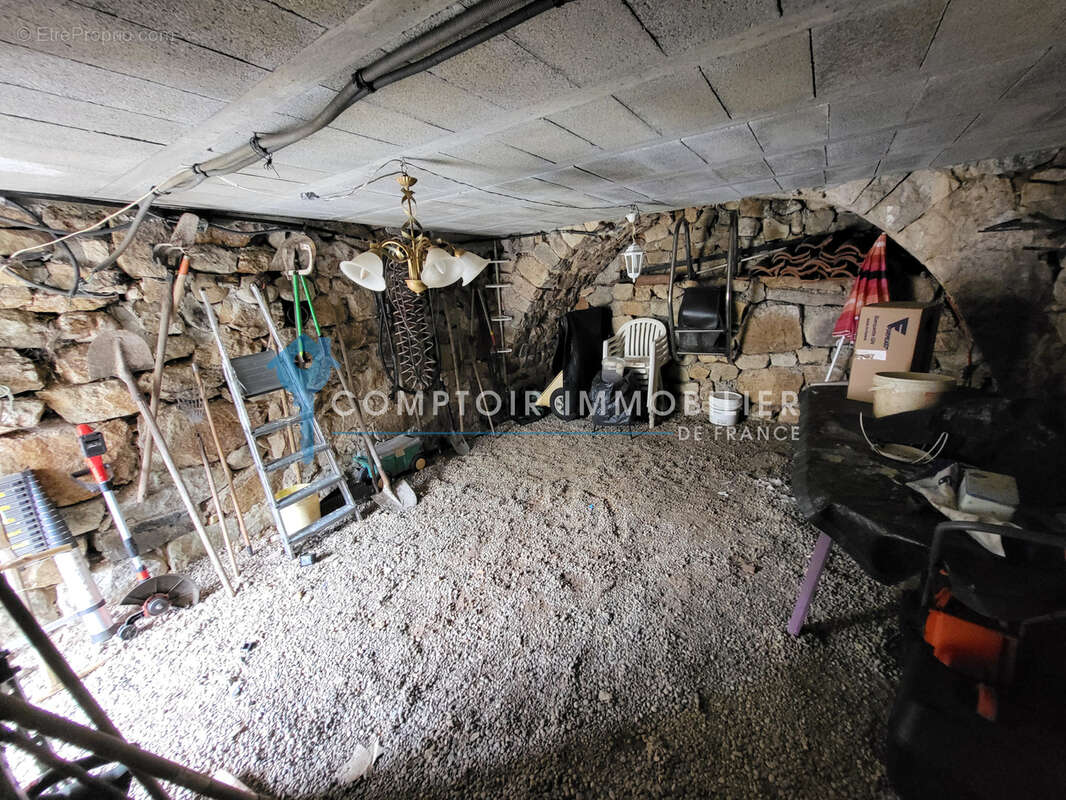 Ardèche (07) A vendre DORNAS - Superbe Maison de village rénovée sans travaux 109m2 habitable avec terrain - photo 21