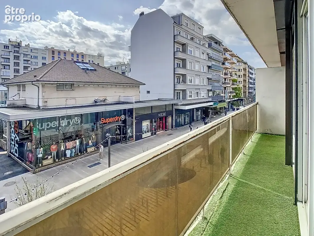 Appartement à vendre 3 pièces ANNEMASSE (74) - photo 2