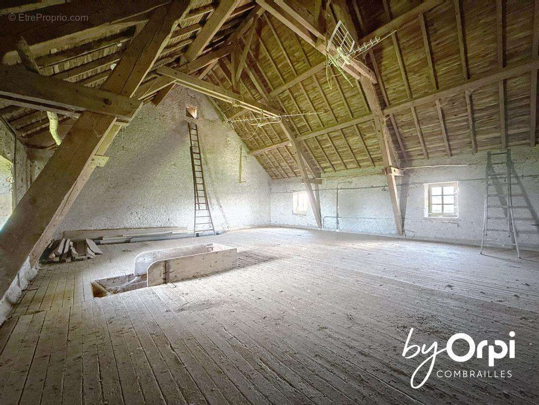 Maison à ARS-LES-FAVETS