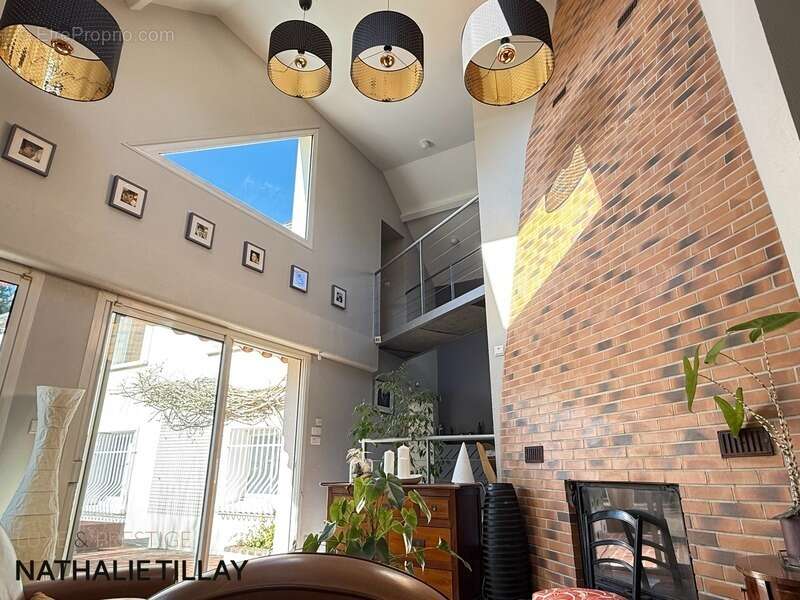 Maison à FLEURY-LES-AUBRAIS