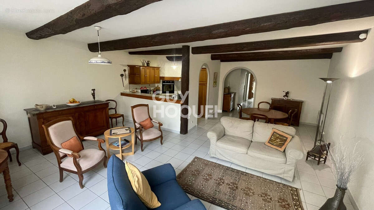 Maison Vigneronne Loupian 6 pièce(s) 150 m² - photo 2