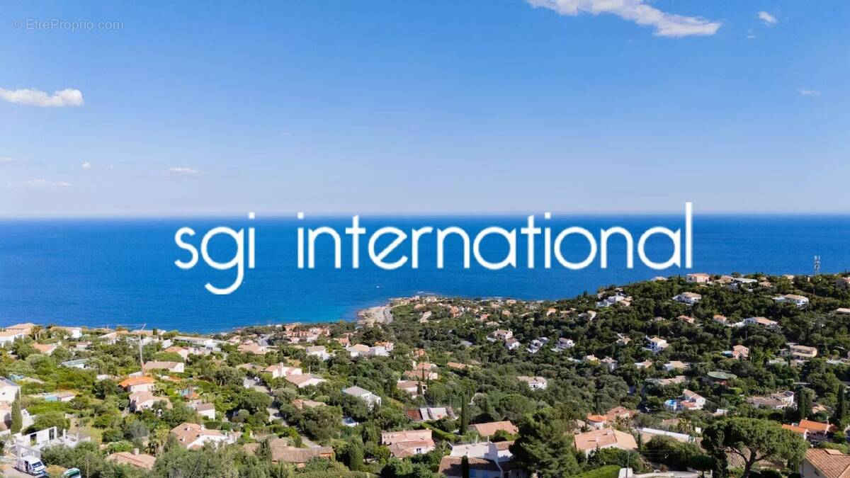 Maison à LES ISSAMBRES