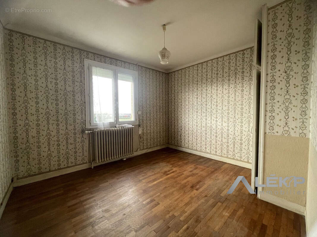 Maison à LES HERBIERS