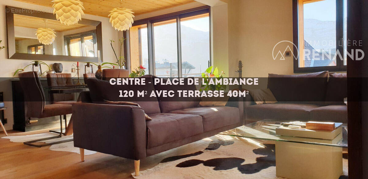 SALON AVEC POELE  - Appartement à CLUSES