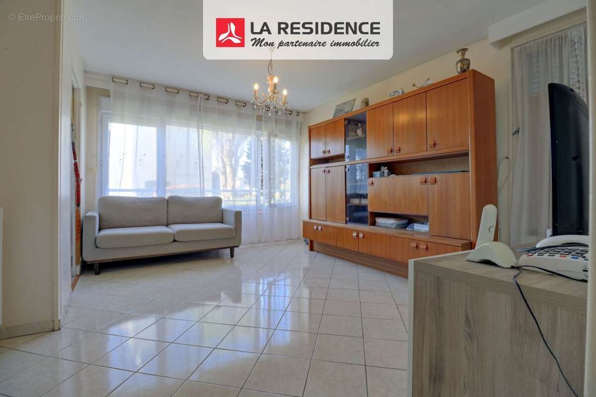 Appartement à LE PLESSIS-BOUCHARD