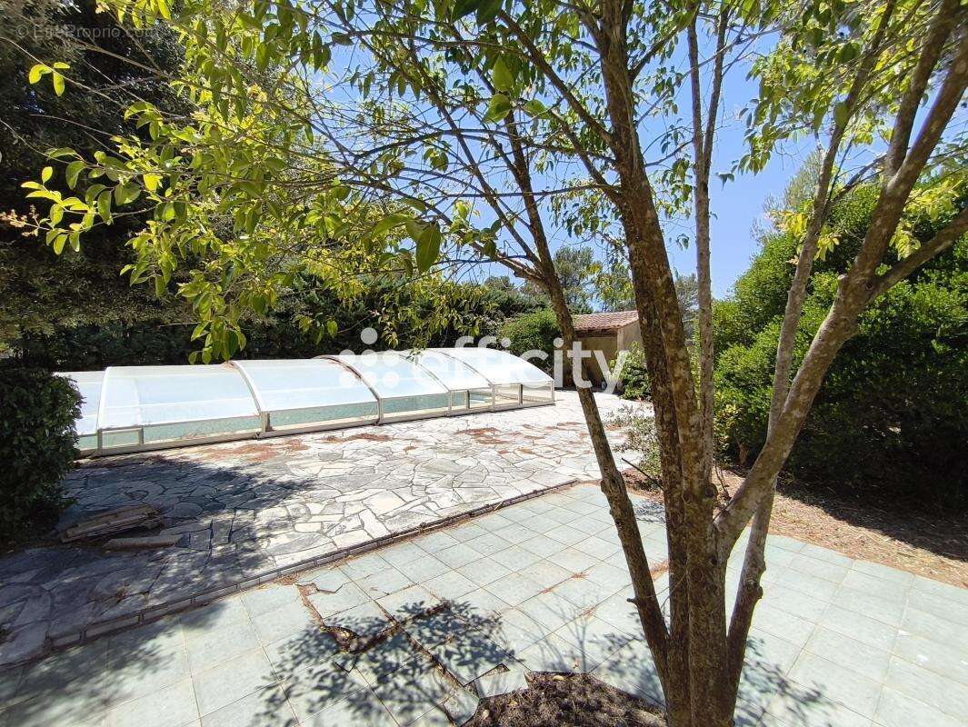 Maison 125 m² à Saint-Clement-De-Riviere  - photo 2