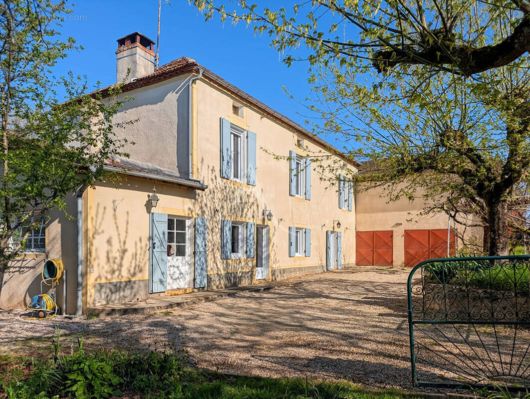 Maison à MONSEMPRON-LIBOS