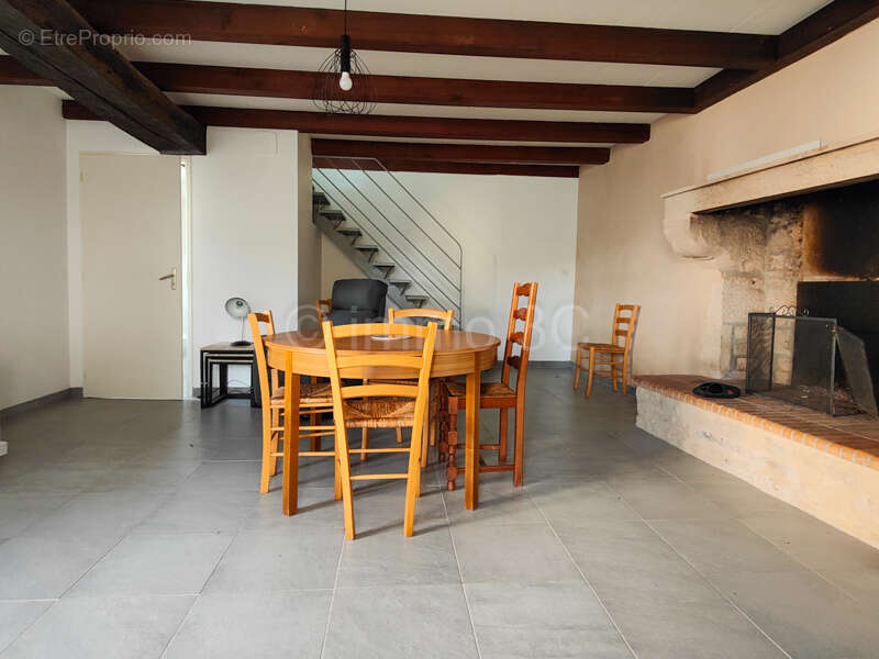 Maison à SAUZE-VAUSSAIS