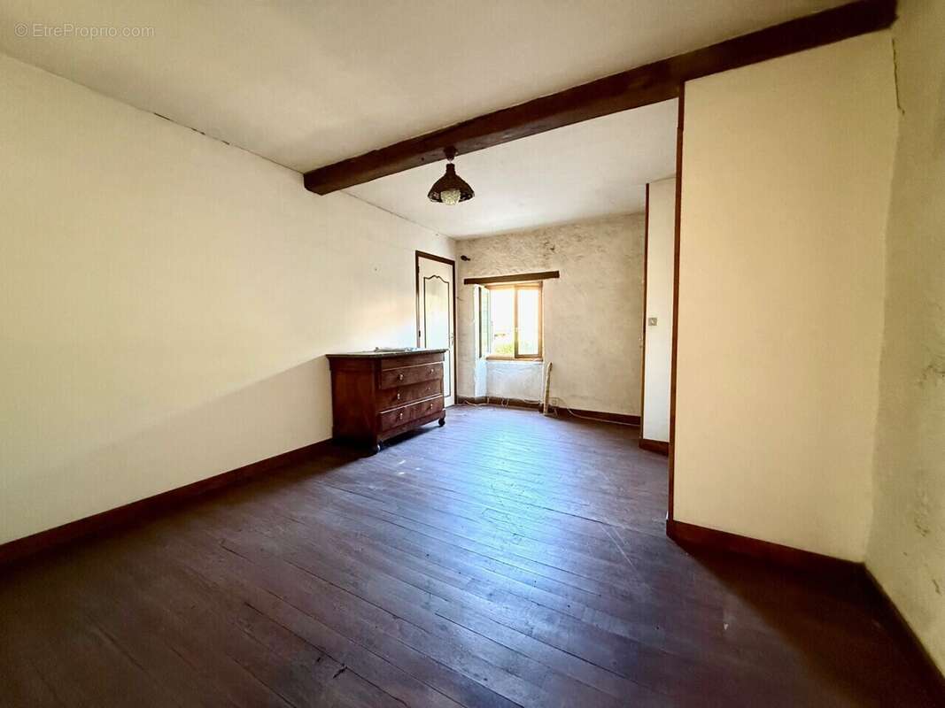 Maison à CHATILLON-SAINT-JEAN