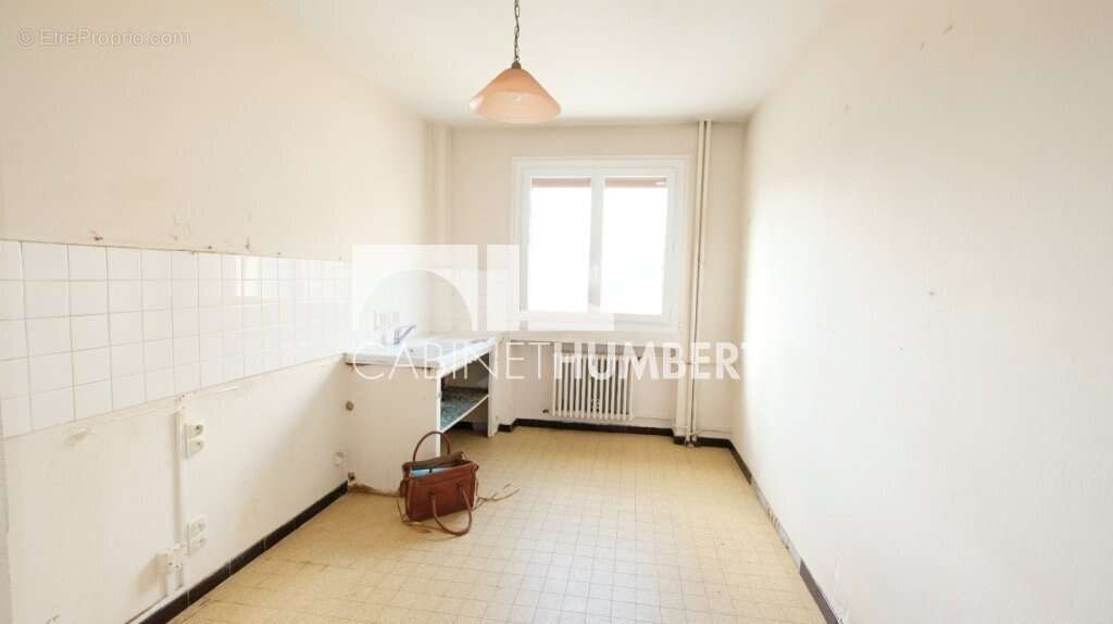 Appartement 52 m² à Saint-Etienne  - photo 3