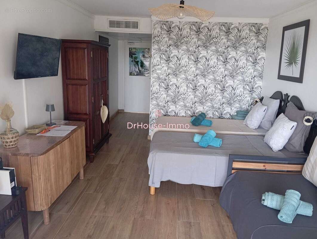 Appartement 50 m² à Sainte-Anne  - photo 32