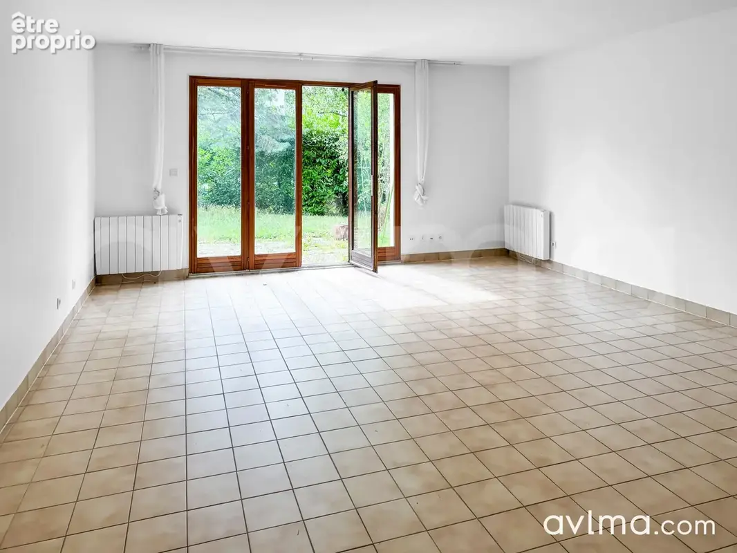 Maison familiale en plein coeur du village - photo 2
