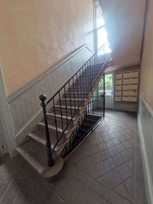 Appartement à SAINT-ETIENNE