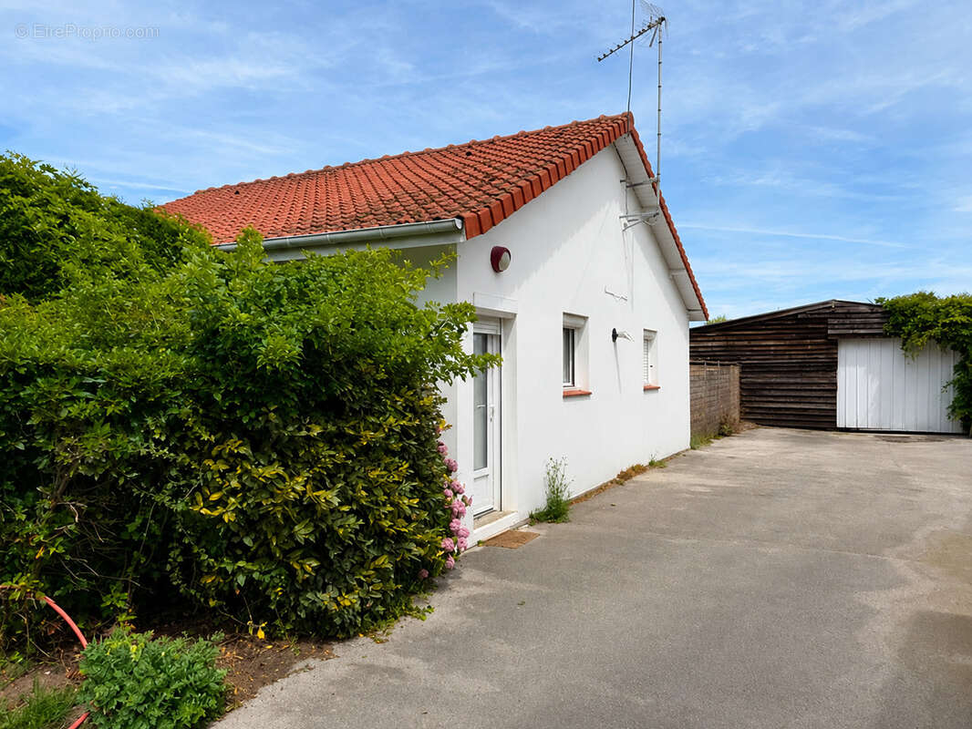 2 maisons sur plus d'1 hectare - photo 11