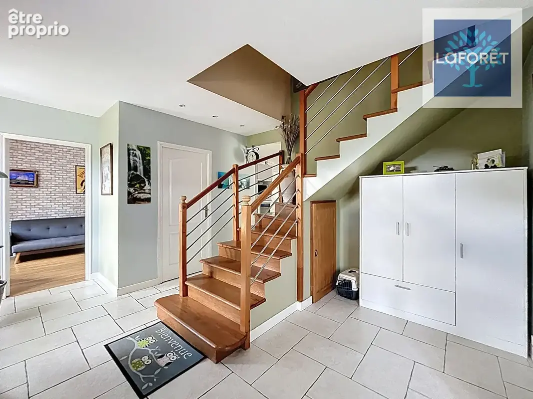 Maison de caractère au calme, 4 chambres avec garage et terrain - photo 6
