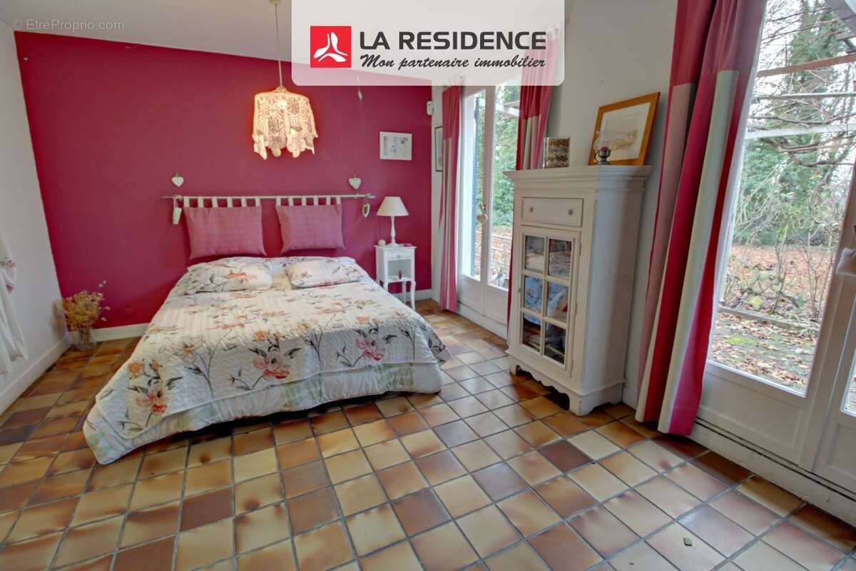 Maison à VAUX-SUR-SEINE