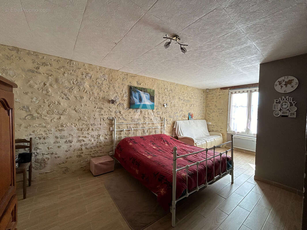 Maison à L'ILE-D'ELLE