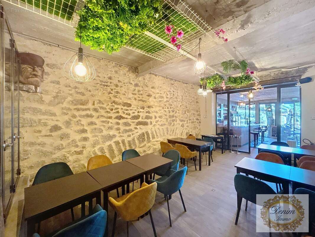 Commerce 180 m² à Moussac  - photo 8