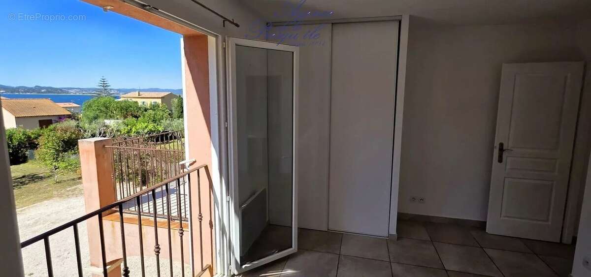 Maison à HYERES