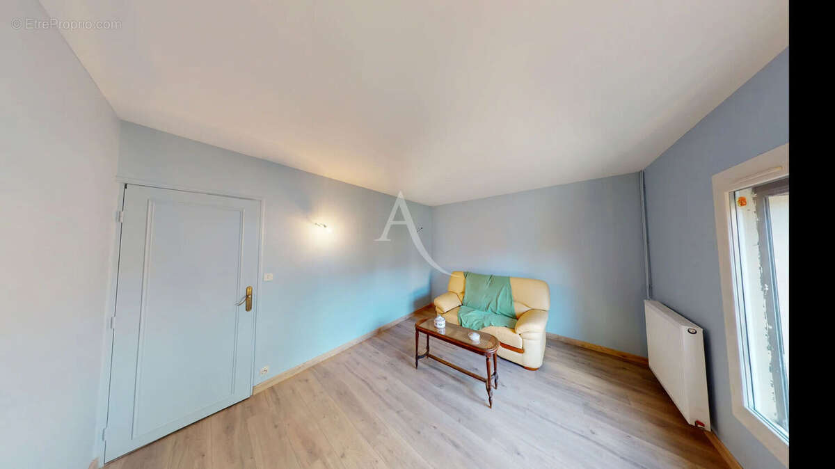 Maison à SURY-AUX-BOIS