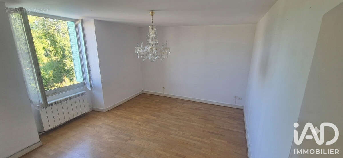 Maison 172 m² à Saint-Christophe-Sur-Le-Nais  - photo 8