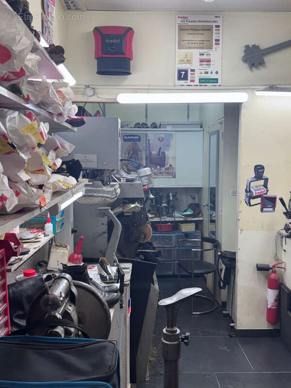 Commerce à MARSEILLE-9E