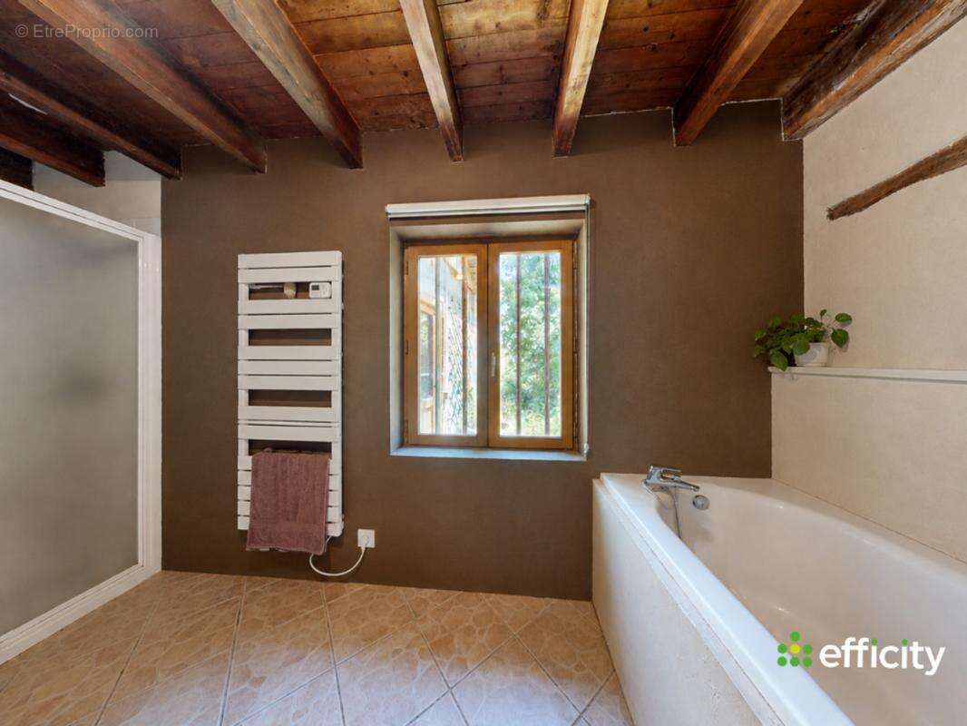 Maison 131 m² à Perrex  - photo 16
