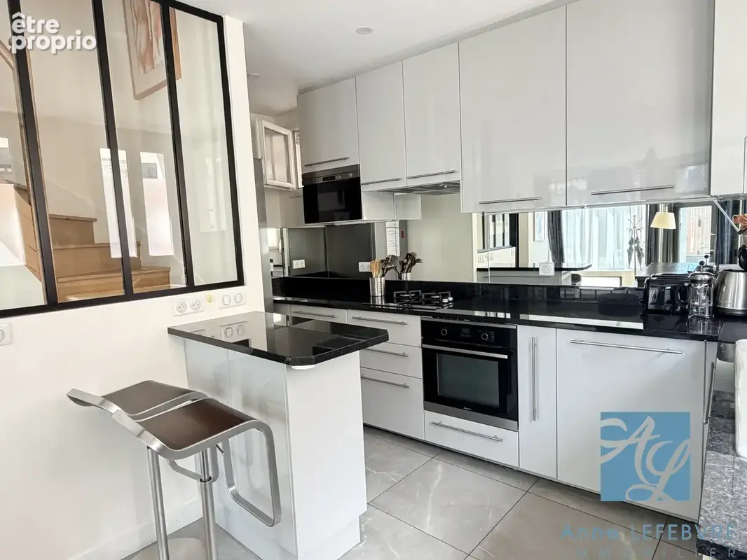 GRANDE MAISON à fort investissement - photo 23