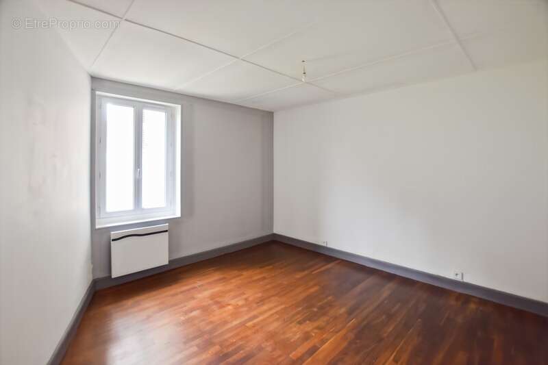 Appartement à ANTULLY