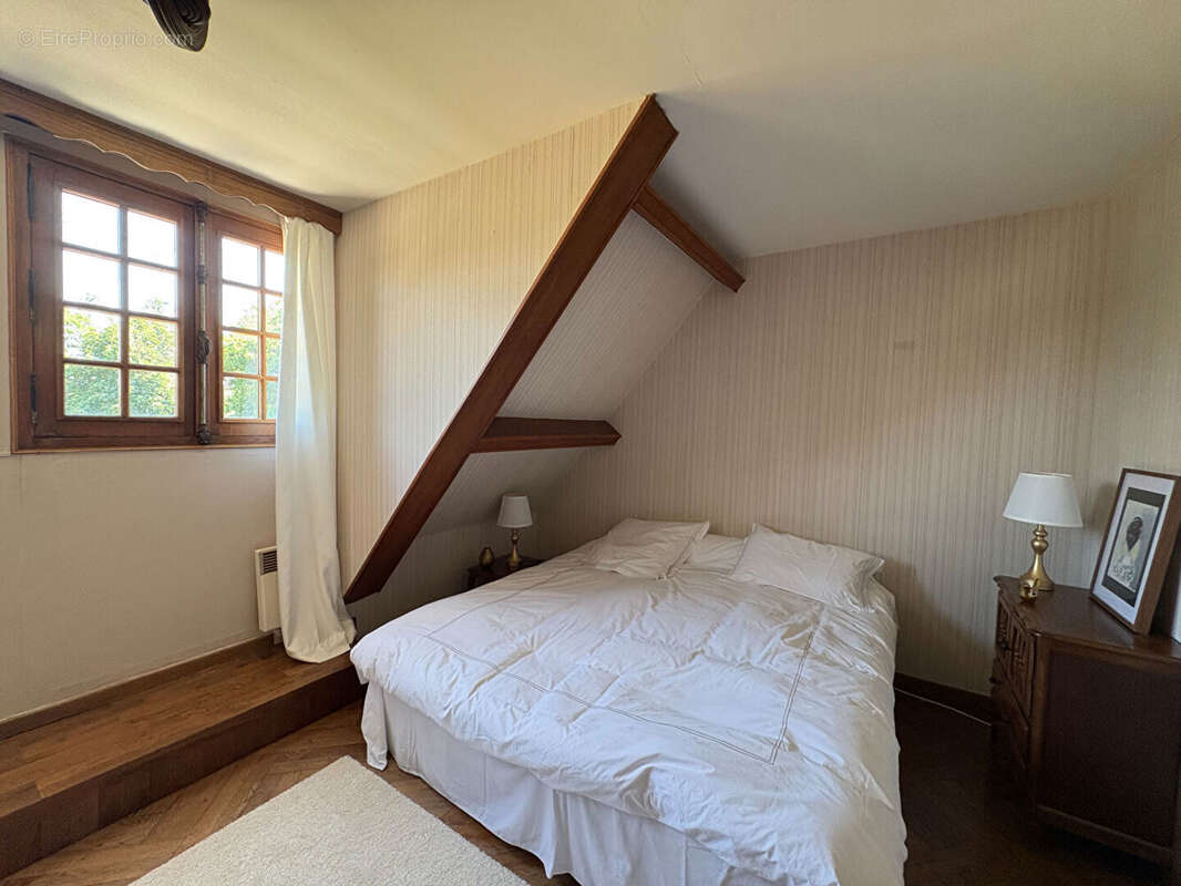 Propriété à vendre - Goderville - 260 m² - 5 chambres -  Vie Plain-pied - Dépendance - Terrain 7000 m² - photo 8